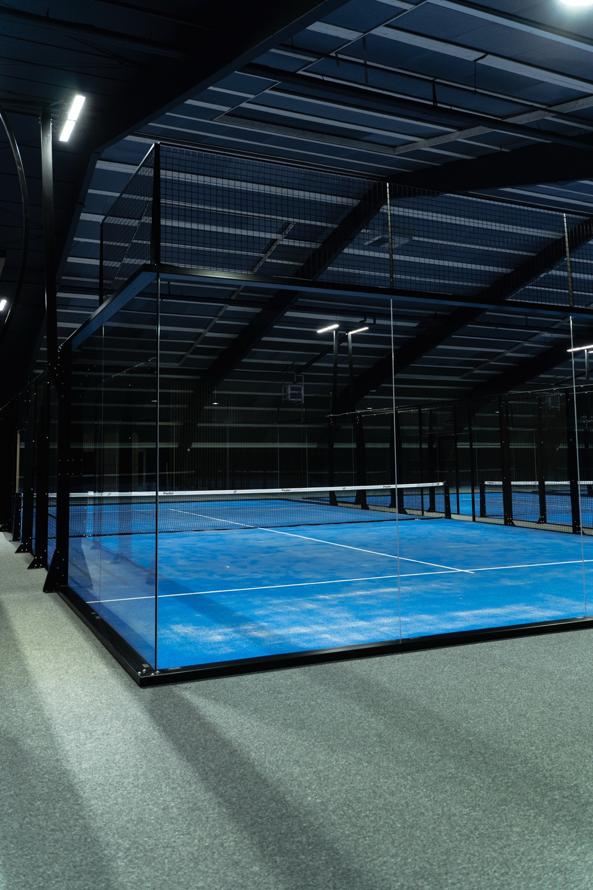 Gläserner Court in der Halle